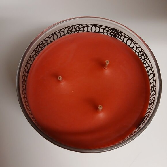 Vampire Blood Candle - 2019 Bath and Body Works Collection - Picture 3 of 6
